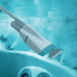 Aspirateur Rechargeable Telsa 15 -Intex Piscines Soldes aspirateur rechargeable telsa 15 3