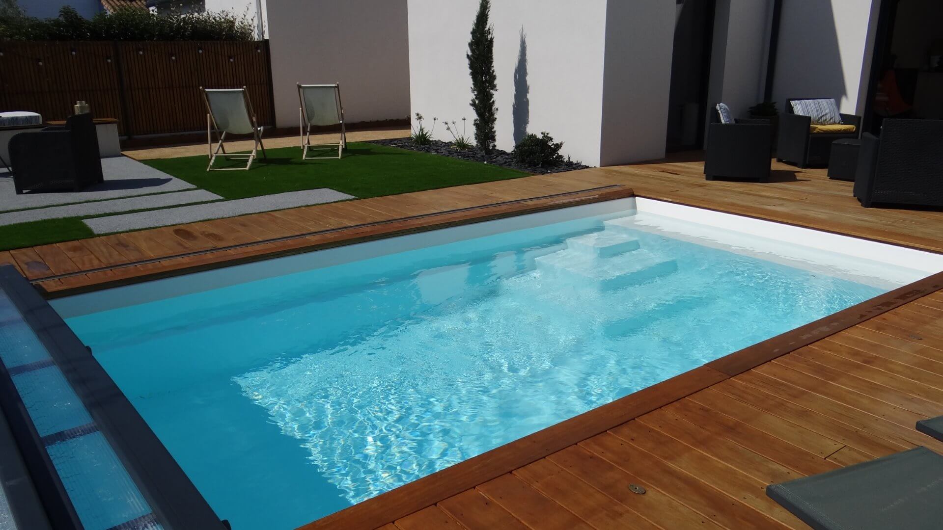 Devant -Intex Piscines Soldes boisvinet cap piscines B 5 3 1920 1080
